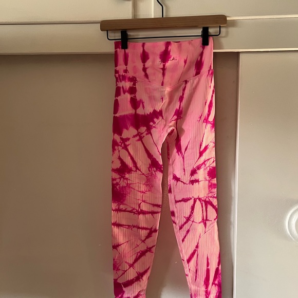 PINK tie dye workout set size small - Picture 4 of 5